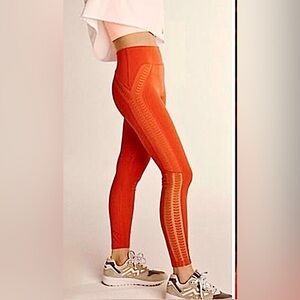NWT FREE PEOPLE MOVEMENT Dessert Renegade Leggings Mandarin Red XS MSRP $128